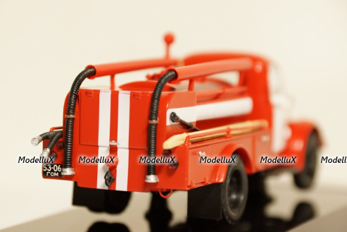 Газ 51 АЦУ-20(51)-60 колхоз Искра 1962, 105131, DiP Models 1:43