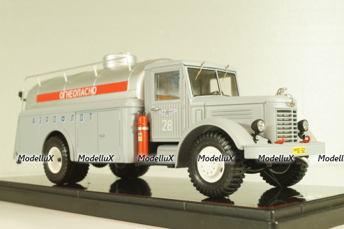 ТЗА-8-200 Аэрофлот, топливозаправочный автомобиль на шасси Яаз-200, завода "Красный молот" серый/серебристый, TR4833, TruckTyr 1:43