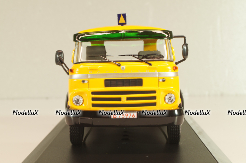 Barreiros Super Azor tractor 1964, yellow, Modellux 1:43