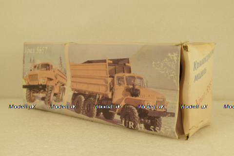 Урал-5557,Колхозник, уценка. Элекон 1:43