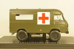 Renault SG2 2E 4x4 Van Sanitaire Ambulance 1968, Hachette 1:43