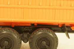 Урал-5557,Колхозник, уценка. Элекон 1:43