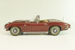 Chevrolet Corvette (C2) Convertible 1965, maroon, Danbury Mint 1:24