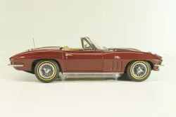 Chevrolet Corvette (C2) Convertible 1965, maroon, Danbury Mint 1:24