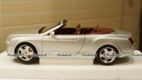 Ford Capri MkIII 2.0 S met.blue/silver, Vanguards 1:43