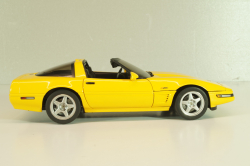 Chevrolet Corvette (C4) ZR-1 1995, yellow, Danbury Mint 1:24