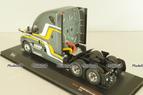 Freightliner Cascadia tractor, 2018, grey, TR211, IXO 1:43