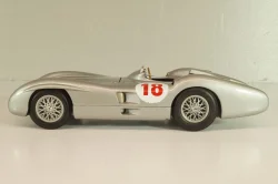 Mercedes-Benz W196R # 18 1954, silver, Franklin Mint 1:24