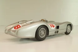 Mercedes-Benz W196R # 18 1954, silver, Franklin Mint 1:24