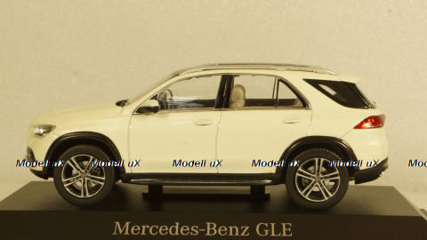 Mercedes GLE (V167) year 2018 designo diamond white, Norev 1:43