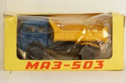 Зил-4331 бортовой с прицепом красный/черный, з-д Вега 1:43
