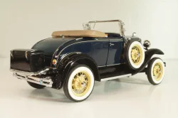 Ford Model A 1931, blue, Danbury Mint 1:24