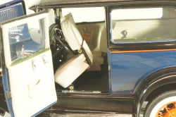Ford Model A Tudor 1930, blue, Franklin Mint 1:24
