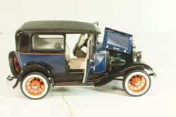 Ford Model A Tudor 1930, blue, Franklin Mint 1:24