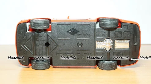 Mercedes 320CE (С124) Black Metallic, Maxichamps 1:43