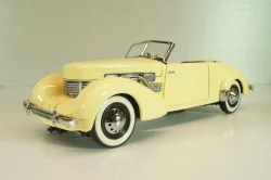 Cord 812 Phaeton Coupe yellow, 1937, Franklin Mint 1:24