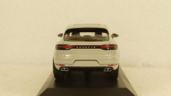 Porsche Macan Turbo 2019 lightgrey,WAP0206020J, Minichamps 1:43
