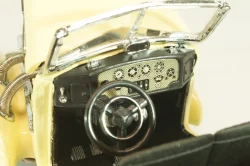 Cord 812 Phaeton Coupe yellow, 1937, Franklin Mint 1:24