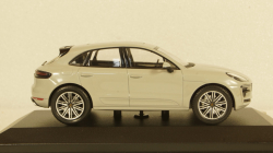 Porsche Macan Turbo 2019 lightgrey,WAP0206020J, Minichamps 1:43