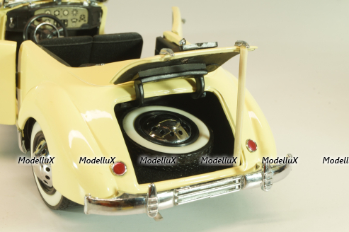 Cord 812 Phaeton Coupe yellow, 1937, Franklin Mint 1:24
