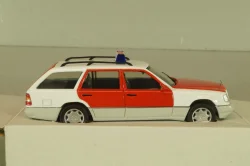 Mercedes-Benz E 320 (S124) T-Modell Notarzt 1987, white/red, 70218, Herpa 1:43