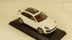 Porsche Cayenne Turbo S E-Hybrid, 2019, white, WAP0203140K, Minichamps 1:43