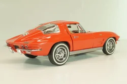 Chevrolet Corvette (C2) Sting ray 1965, red, Franklin Mint 1:24