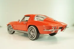 Chevrolet Corvette (C2) Sting ray 1965, red, Franklin Mint 1:24