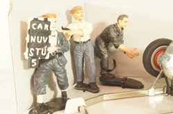 Mercedes-Benz Racing Car with 6 Figures set, No.01017, Schuco-Classic , Schuco