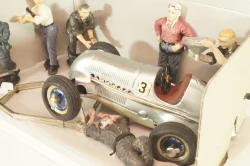 Mercedes-Benz Racing Car with 6 Figures set, No.01017, Schuco-Classic , Schuco