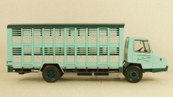 Berliet Stradair 10 Cochonnière 1966 green-blue, Hachette 1:43