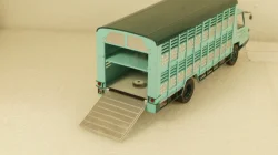 Berliet Stradair 10 Cochonnière 1966 green-blue, Hachette 1:43