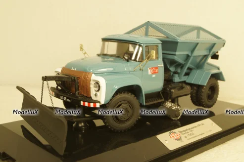 ПР-130 пескоразбрасыватель на шасси Зил-130 1968г, голубой, 113023, DiP Models 1:43