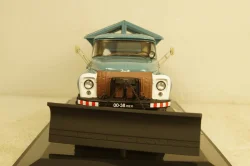 ПР-130 пескоразбрасыватель на шасси Зил-130 1968г, голубой, 113023, DiP Models 1:43