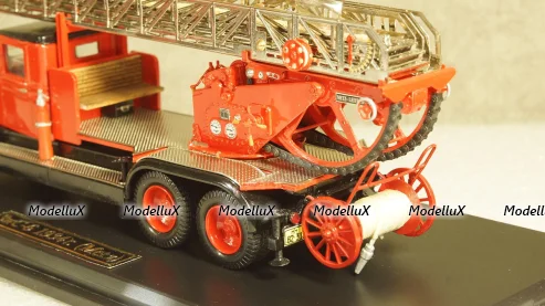 Ваз-2102 зеленый с прицепом Дача, Фирма Досуг 1:43