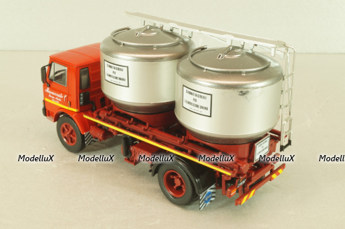 OM N100 truck 1972, red/silver, CAMD083, Camion D'epoca #83, Deagostini 1:43