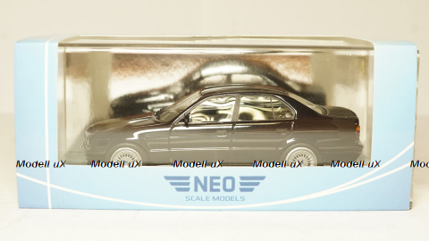 BMW 2000 CS Coupe 1965 silver, KK-Scale 1:18