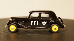 Citroen Traction 11, Legere 1944
