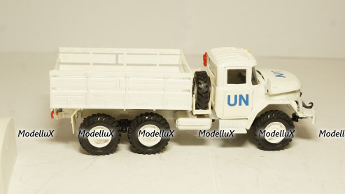 Газ-3110 1997, IST033, IST 1:43