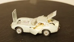 Toyota 2000GT А29, фары стекло