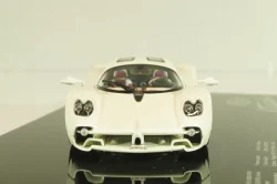 Pagani Utopia 2022, white, 43012WH, LCD 1:43