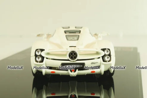 Pagani Utopia 2022, white, 43012WH, LCD 1:43