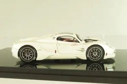 Pagani Utopia 2022, white, 43012WH, LCD 1:43
