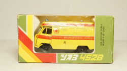 УАЗ 452 В Скорая помощь, чума, 1:43