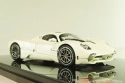Pagani Utopia 2022, white, 43012WH, LCD 1:43