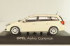 Opel Astra (H) Caravan 2003, beige, Minichamps 1:43