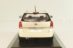 Opel Astra (H) Caravan 2003, beige, Minichamps 1:43