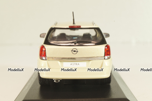 Opel Astra (H) Caravan 2003, beige, Minichamps 1:43