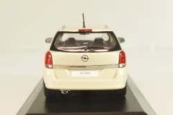 Opel Astra (H) Caravan 2003, beige, Minichamps 1:43
