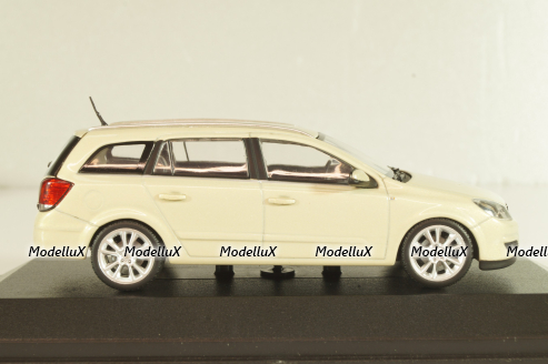 Opel Astra (H) Caravan 2003, beige, Minichamps 1:43